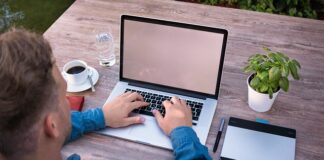 Jak się pisze po angielsku dzwonek?