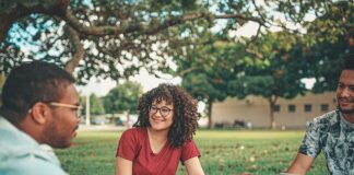 Do jakiej grupy należą dzwonki?