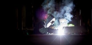 Na co jest narażony spawacz?