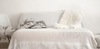 Łóżko z pojemnikiem