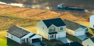 W jakich sytuacjach lepiej zastosować aerożel w dociepleniach zamiast zwykłego tynku